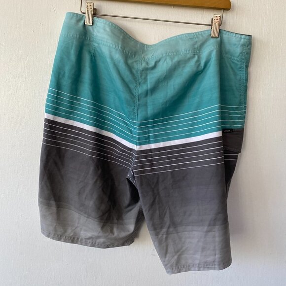 O'Neill Board Shorts Mens Size 38 Gray Striped Tie Waist Pockets - Picture 4 of 5